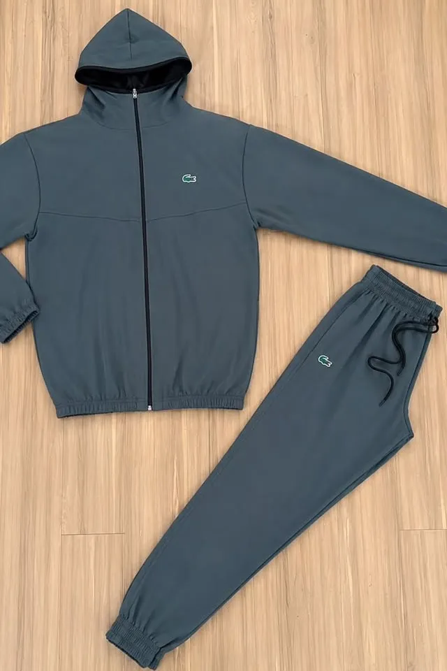Agasalho Lacoste cinza chumbo com capuz