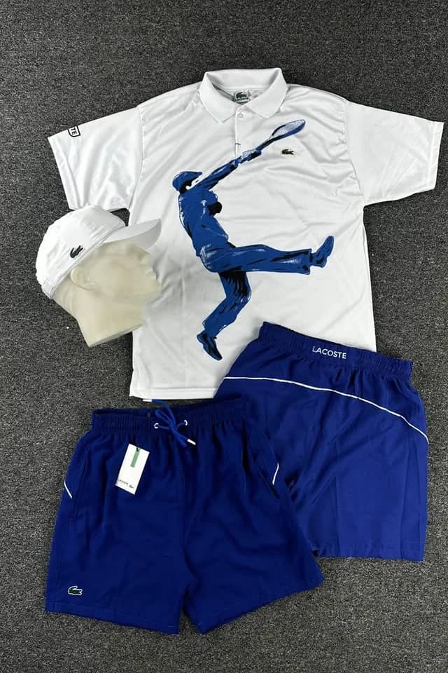 Kit polo e bermuda Lacoste branco e azul royal